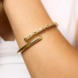 Byzantine Bypass Bangle in Yellow Gold 30% off